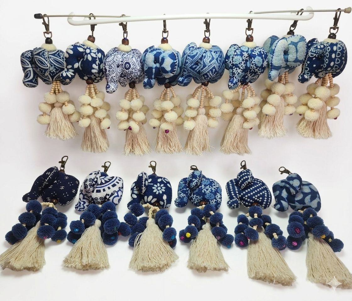 Mae Ying Shop - Chubby-Ear Elephant Pattern Fabric Keychain
