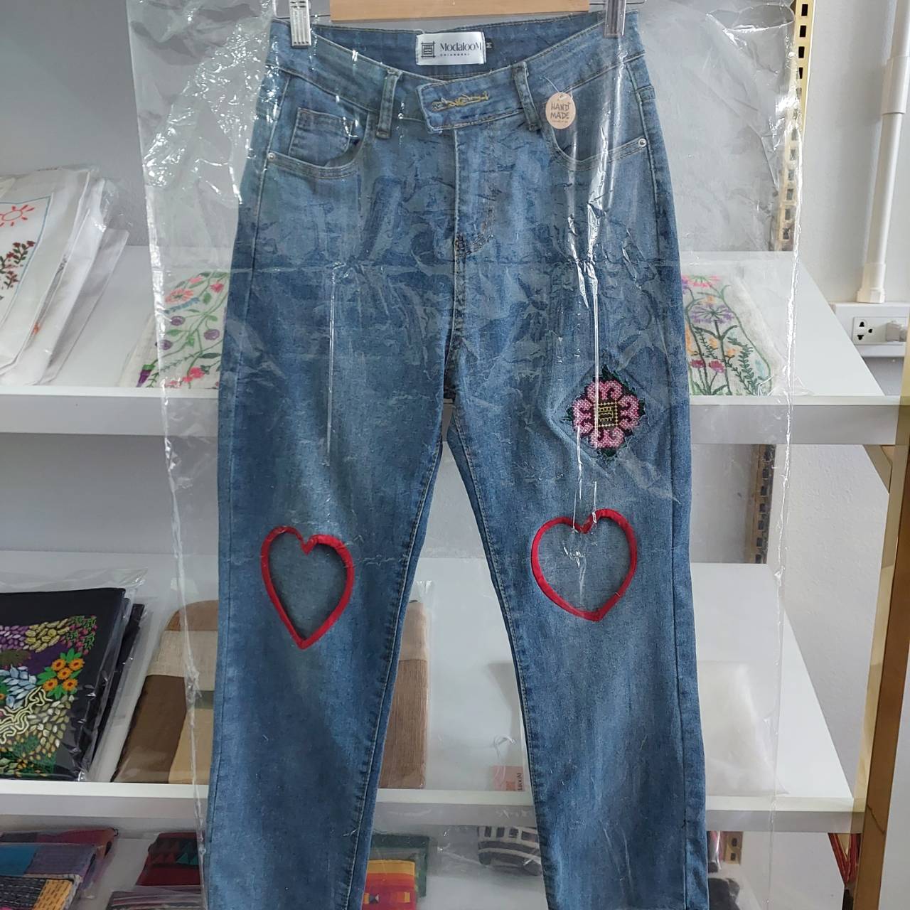 Cut out jeans
