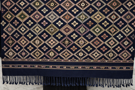 Tai Lue Heritage: "Kho Rak &amp; Ta Hak" Hand-Woven Textile