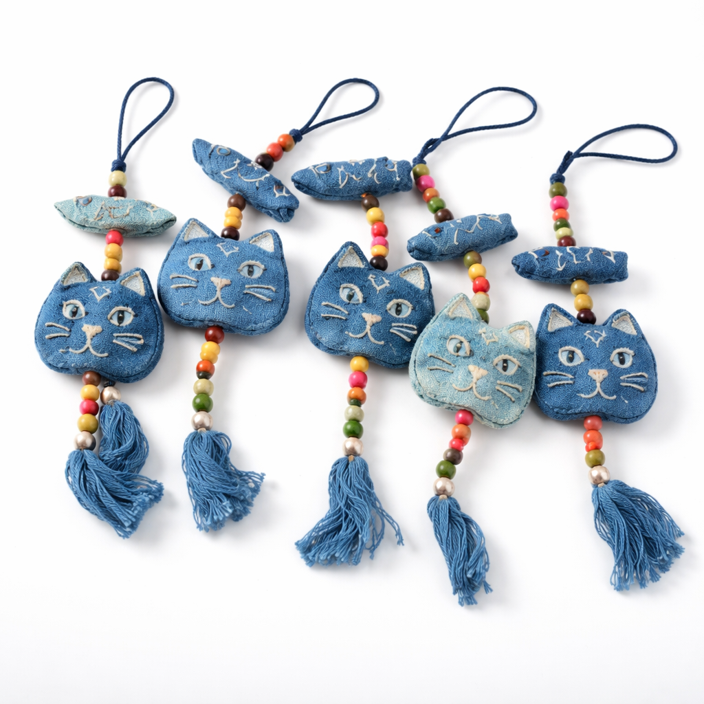 Ban Mae Lan Nuea Community Enterprise for Products and Handicrafts - Natural-Dyed Cat Tassel Keychain
