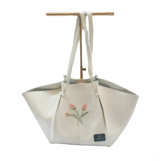 Modaloom – Artisan Floral Embroidered Leather Tote Bag